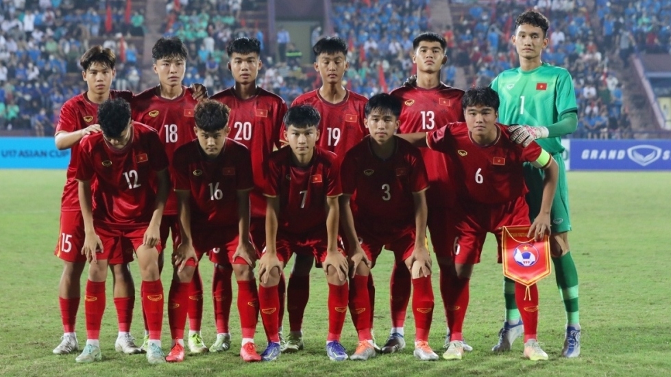 Danh sách U18 Việt Nam sang Hàn Quốc thi đấu: Công Phương, Long Vũ góp mặt